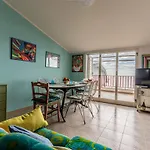 Sea View Penthouse With Terrace Appartement Marina di Gioiosa Ionica