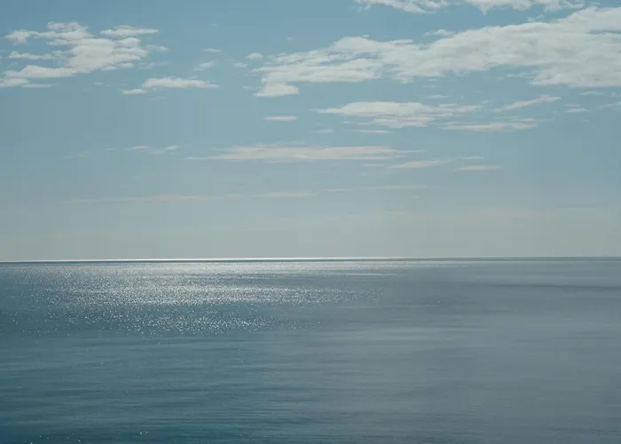 דירה Sea View Penthouse With Terrace