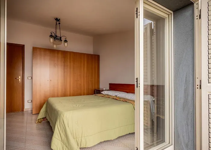 דירה Sea View Penthouse With Terrace *