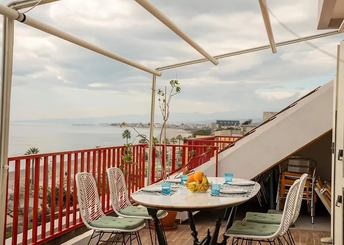 Sea View Penthouse With Terrace *