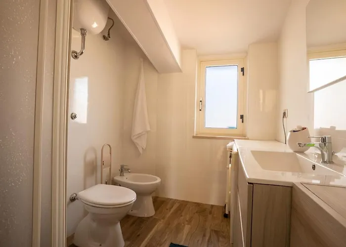 Sea View Penthouse With Terrace דירה מרינה די ג'ויוסה איוניקה